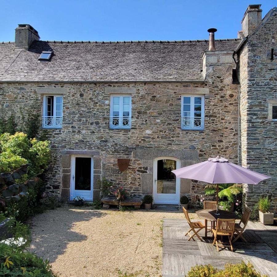 Gite De Charme Au Manoir Du Plessis-Quinquis Sainte-Seve Bagian luar foto