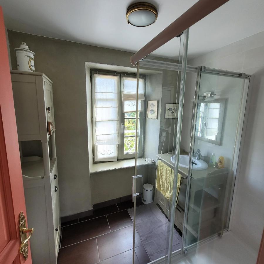 Gite De Charme Au Manoir Du Plessis-Quinquis Sainte-Seve Bagian luar foto